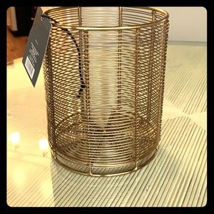 NWT Threshold Gold Utensil Holder